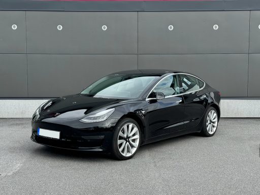 Tesla Model 3 Tesla Model 3
